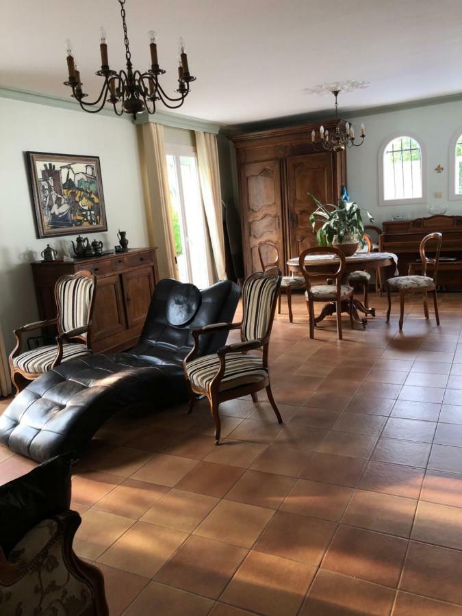 Les Lauriers Roses Hotel Bourg-lès-Valence Екстериор снимка